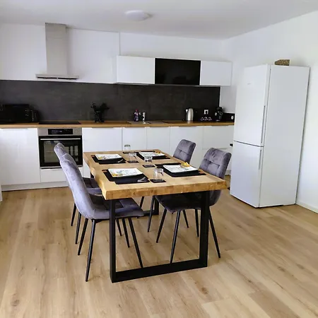 Bodensee Urban Living - Mit Balkon & Parkplatz 아파트 *
